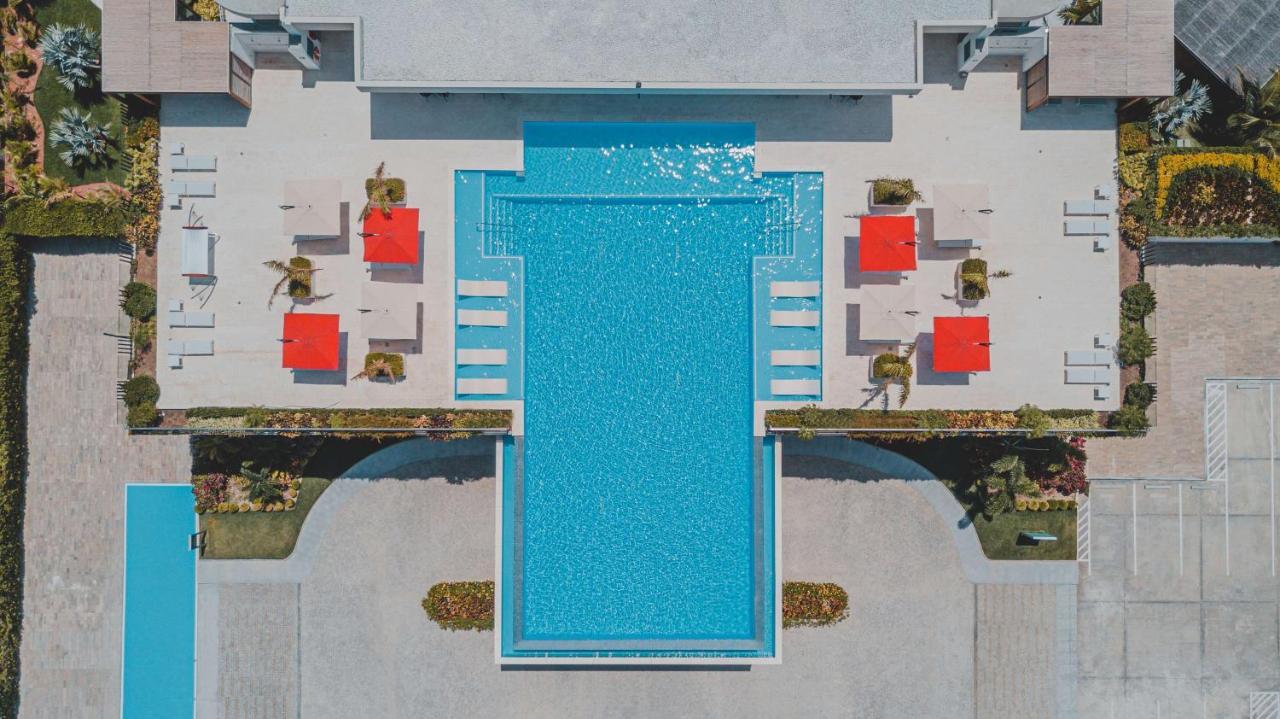 Radisson Blu Aruba Hotel Palm Beach Exterior foto
