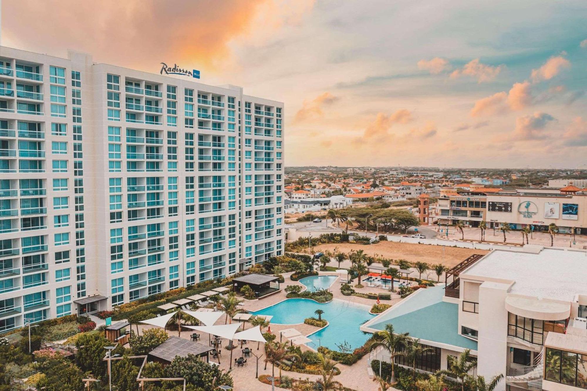 Radisson Blu Aruba Hotel Palm Beach Exterior foto